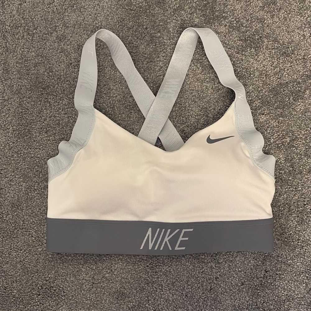 Nike Dri-fit sports bra with removable padding size-XS